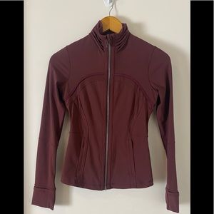 Lulu lemon fold and zip jacket maroon size 2